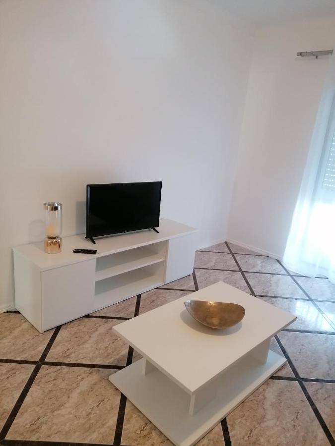 Apartamentos Nazare Amada Exteriör bild