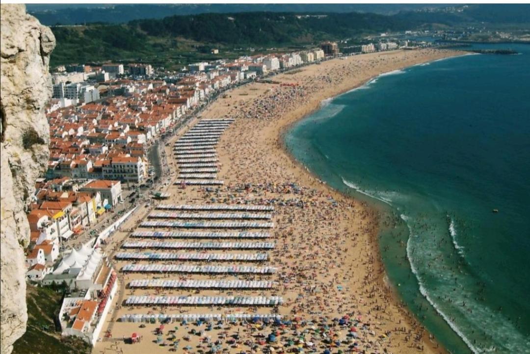 Apartamentos Nazare Amada Exteriör bild